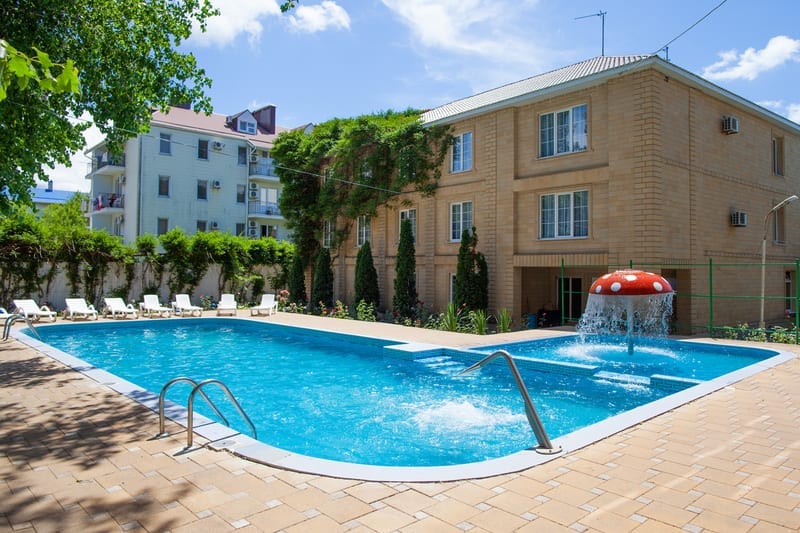 Вид с улицы